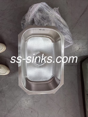 SUS304 Çatı mutfak sınıfı paslanmaz çelik korozyona dayanıklı drenerli tek kase lavabo