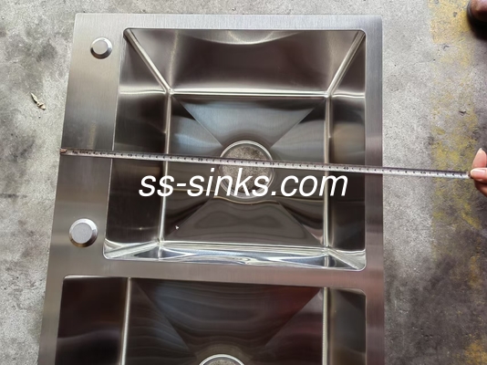 Modern Tasarım Çift Kasa Mutfak Lavabo Stainless Steel Drainer ve Overflow ile Alt Taşıma