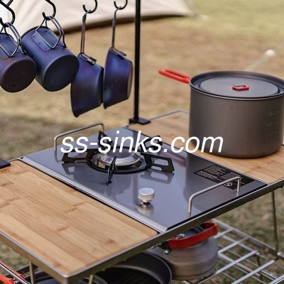 Taşınabilir Kömür BBQ Grill 2 Yan Raflar ve Özel Dış BBQ Ekipmanı OEM ODM
