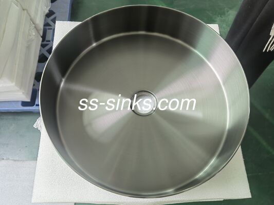 Dayanıklılık için tasarlanmış zariflik: 3mm 304 paslanmaz çelik yuvarlak havuzumuz